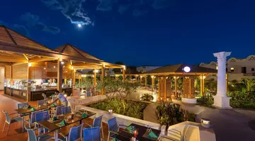 SENTIDO REEF OASIS SENSES RESORTS