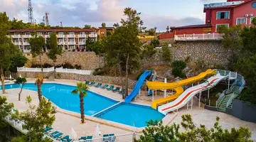 Senza Garden Holiday Club