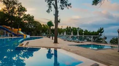 Senza Garden Holiday Club
