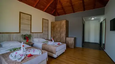 Senza Garden Holiday Club