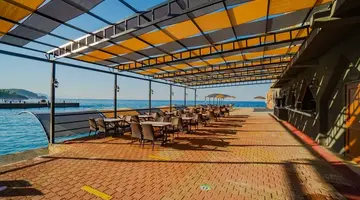 Senza Garden Holiday Club