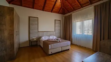 Senza Garden Holiday Club