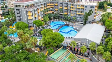 Senza Grand Santana Hotel