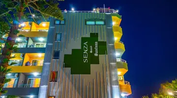 Senza Grand Santana Hotel
