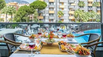 Senza Grand Santana Hotel
