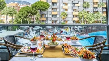 Senza Grand Santana Hotel