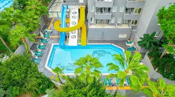 Senza Grand Santana Hotel