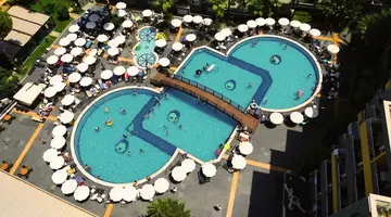 Senza Grand Santana Hotel