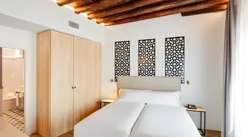 Sercotel Granada Suites