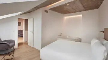 Sercotel Granada Suites