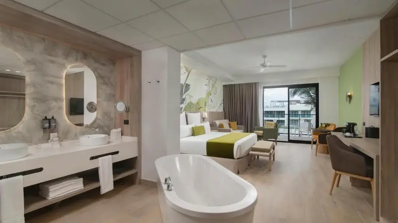 SERENADE ALL SUITES ADULTS ONLY RESORT
