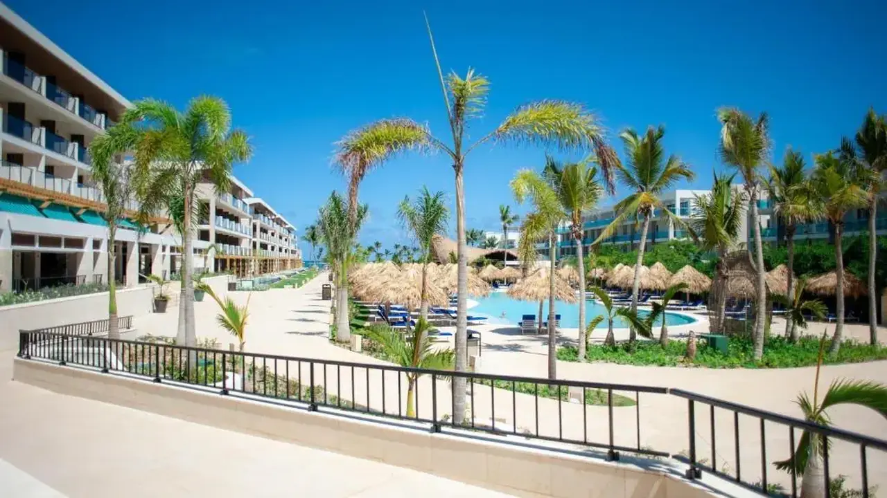 SERENADE ALL SUITES ADULTS ONLY RESORT