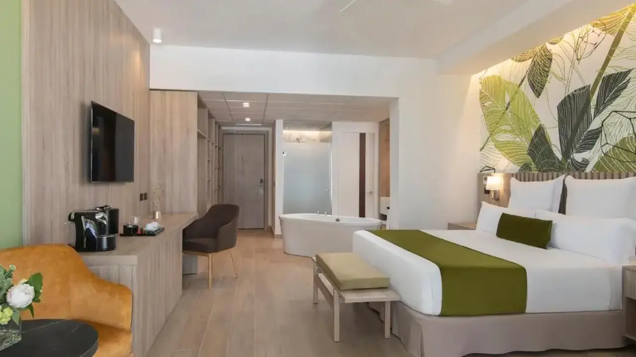 SERENADE ALL SUITES ADULTS ONLY RESORT