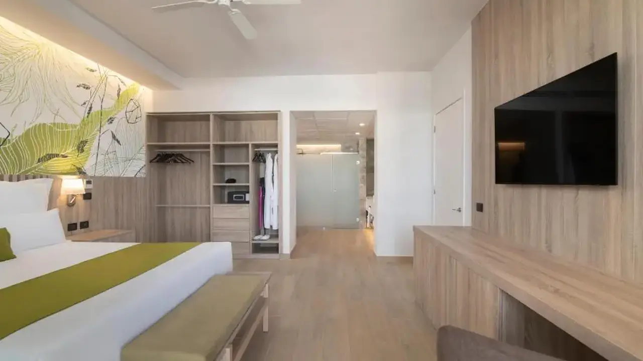 SERENADE ALL SUITES ADULTS ONLY RESORT