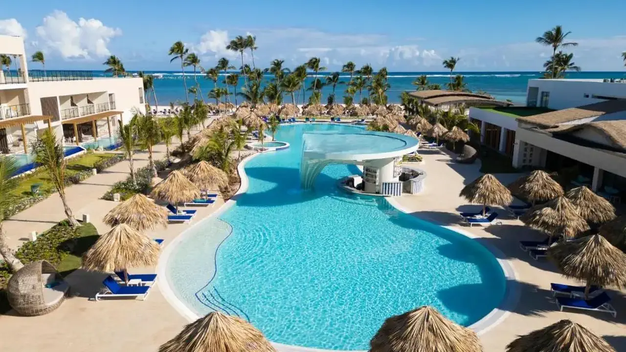 SERENADE ALL SUITES ADULTS ONLY RESORT