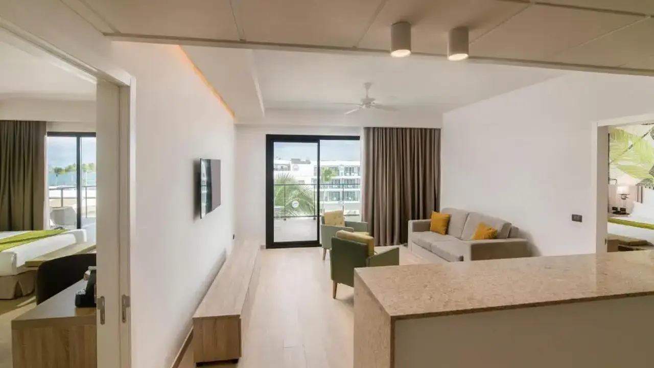 SERENADE ALL SUITES ADULTS ONLY RESORT