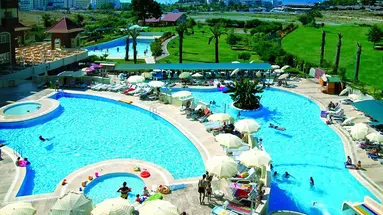 Serenis Hotel