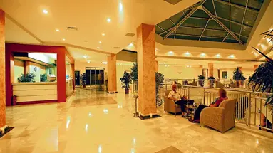 Serenis Hotel