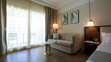 SERENITY SAHL HASHEESH