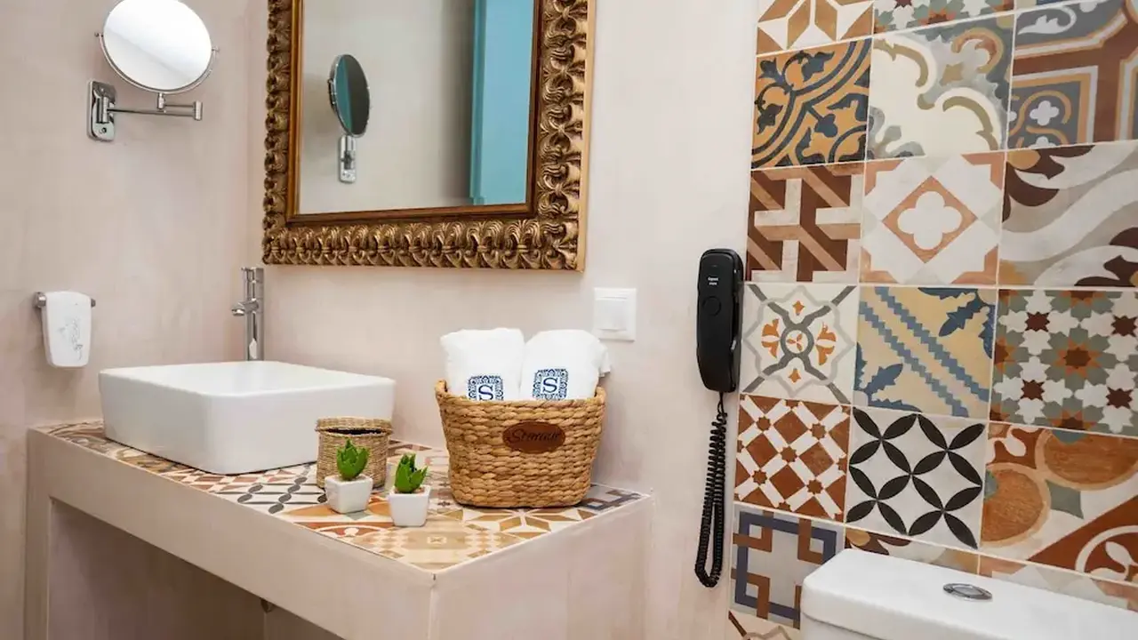 Serenity Spritz Hotel - Adults Only