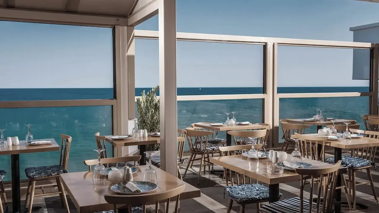 Serenity Spritz Hotel - Adults Only
