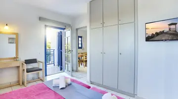 Sergiani Garden Hotel-Apartments