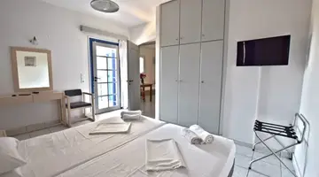 Sergiani Garden Hotel-Apartments