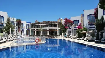 SERPINA HOTEL ADULT ONLY +16