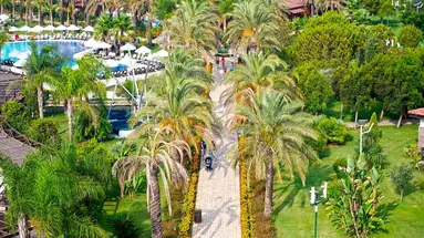 Serra Palace