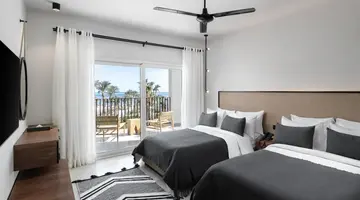 Serry Beach Resort