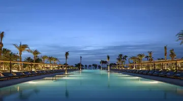 Serry Beach Resort