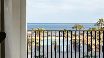 SERRY BEACH RESORT
