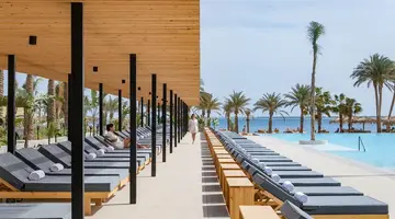 Serry Beach Resort