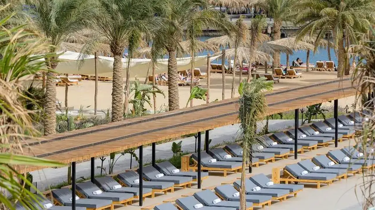 Serry Beach Resort