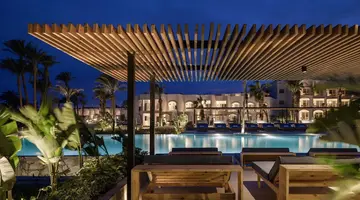 Serry Beach Resort