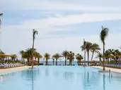 Serry Beach Resort