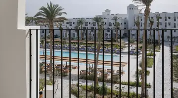 SERRY BEACH RESORT