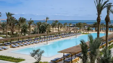 Serry Beach Resort