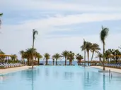 Serry Beach Resort