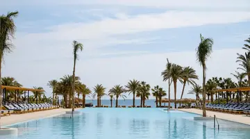 Serry Beach Resort