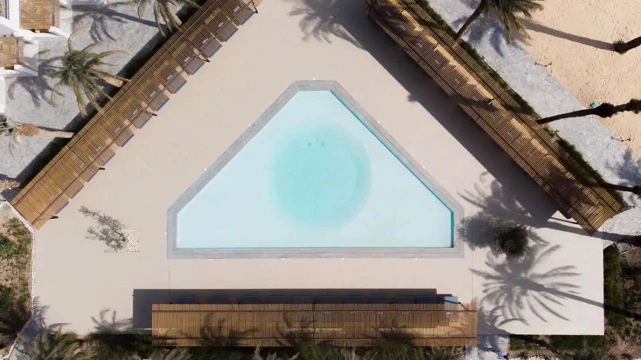 Serry Beach Resort