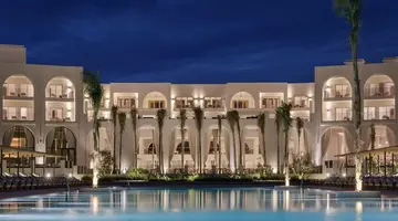 Serry Beach Resort