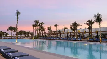 Serry Beach Resort