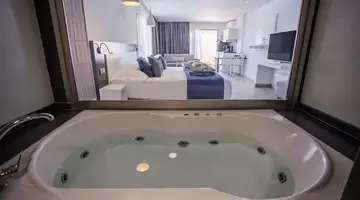 Servatur Casablanca Suites & Spa