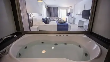 Servatur Casablanca Suites & Spa