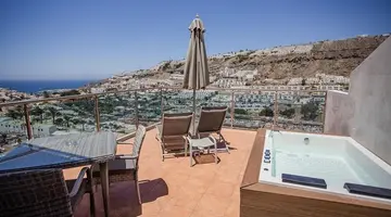 Servatur Casablanca Suites & Spa