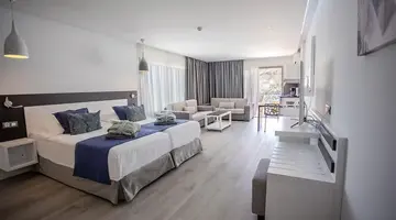 Servatur Casablanca Suites & Spa