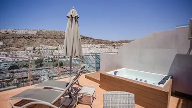Servatur Casablanca Suites & Spa