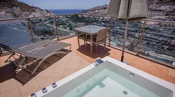 Servatur Casablanca Suites & Spa