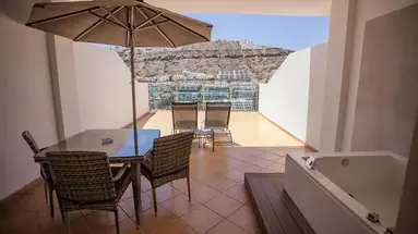 Servatur Casablanca Suites & Spa